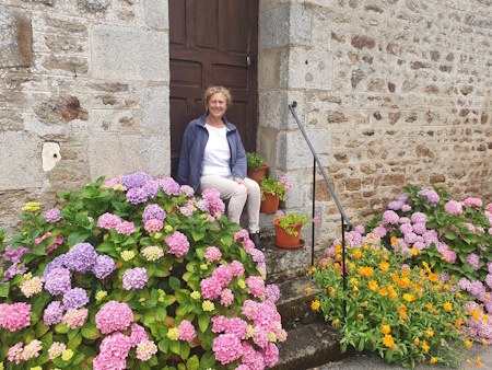 sue on step